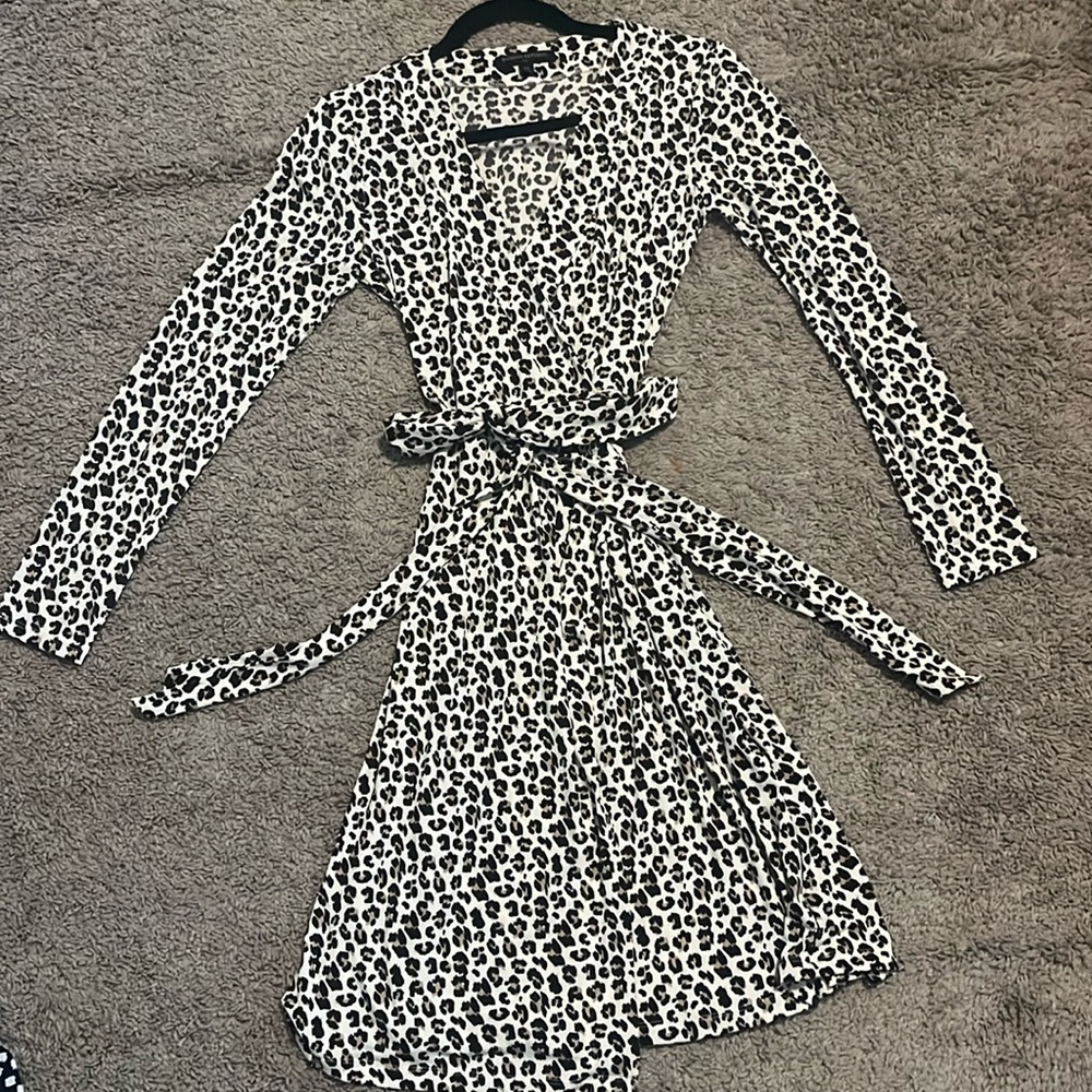 Banana Republic Factory wrap dress